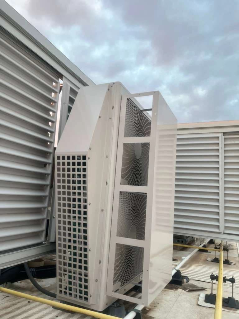 Samsung VRF outdoor units installed at a perinatal clinic